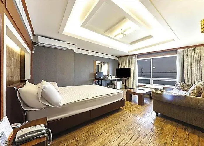 Bridge Hotel Busan