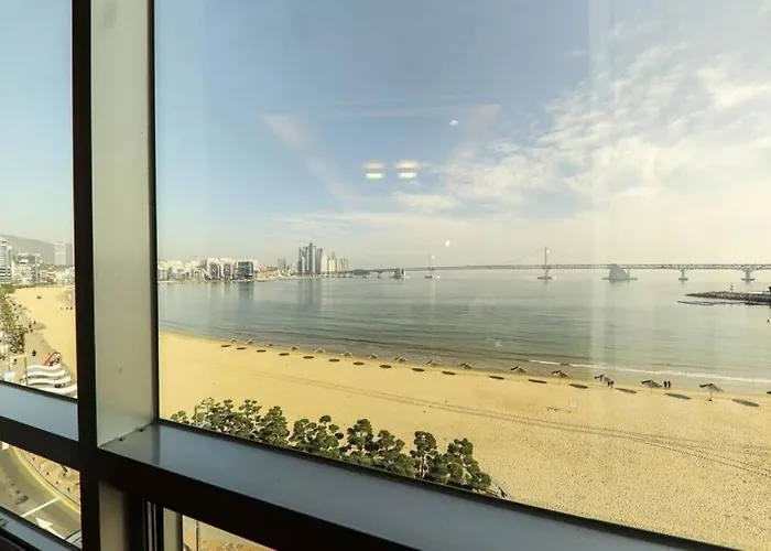 Hotel Bridge Busan