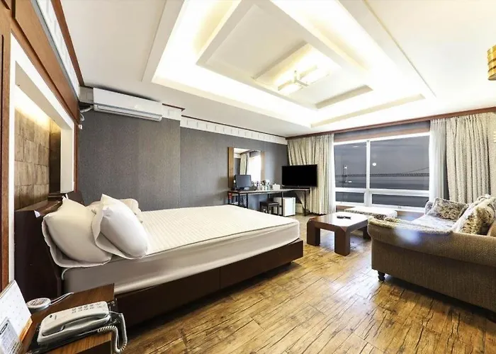 Bridge Hotel Busan